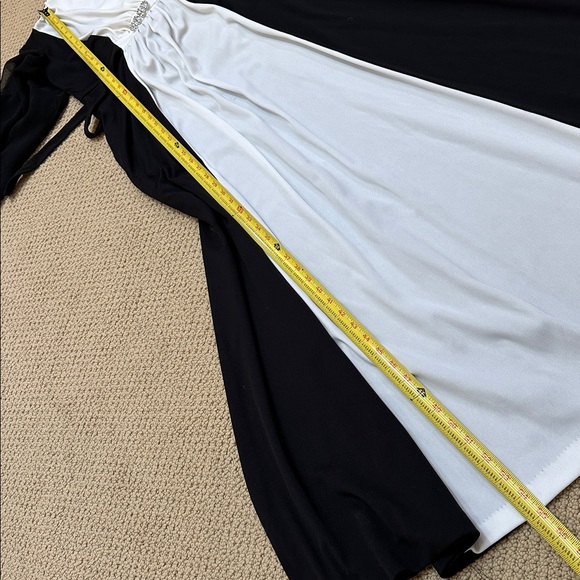 Vintage 70’s Black and White Glamour Dress - Picture 8 of 8